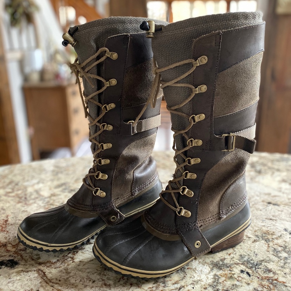 Sorel Conquest Carly Boots sz9.5